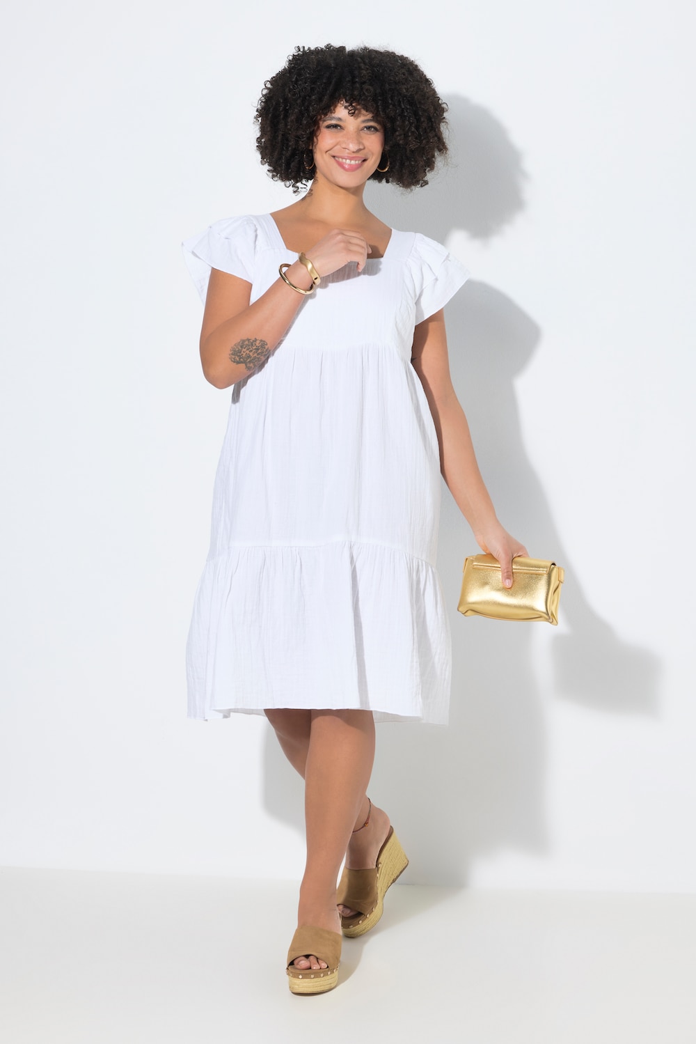 Musselinkleid, Carree-Ausschnitt, Volants