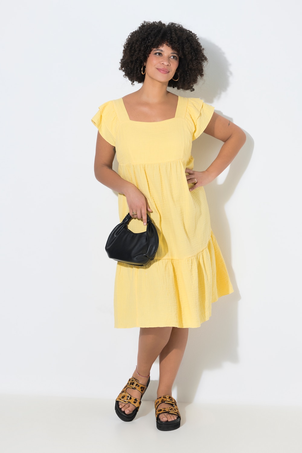 Musselinkleid, Carree-Ausschnitt, Volants