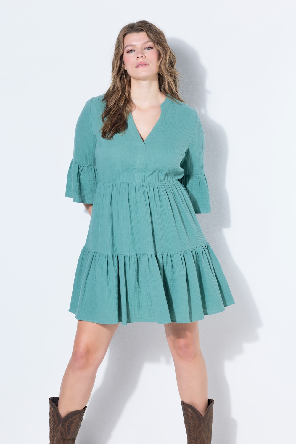 Kleid, kurze A-Line, Musselin, Volants
