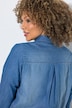 Chemisier en jean, col chemise, manches longues et poche poitrine