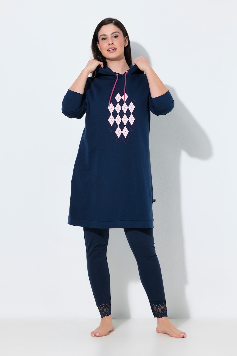 Loungewear-Kleid, Rhomenmotiv, Kapuze, Langarm