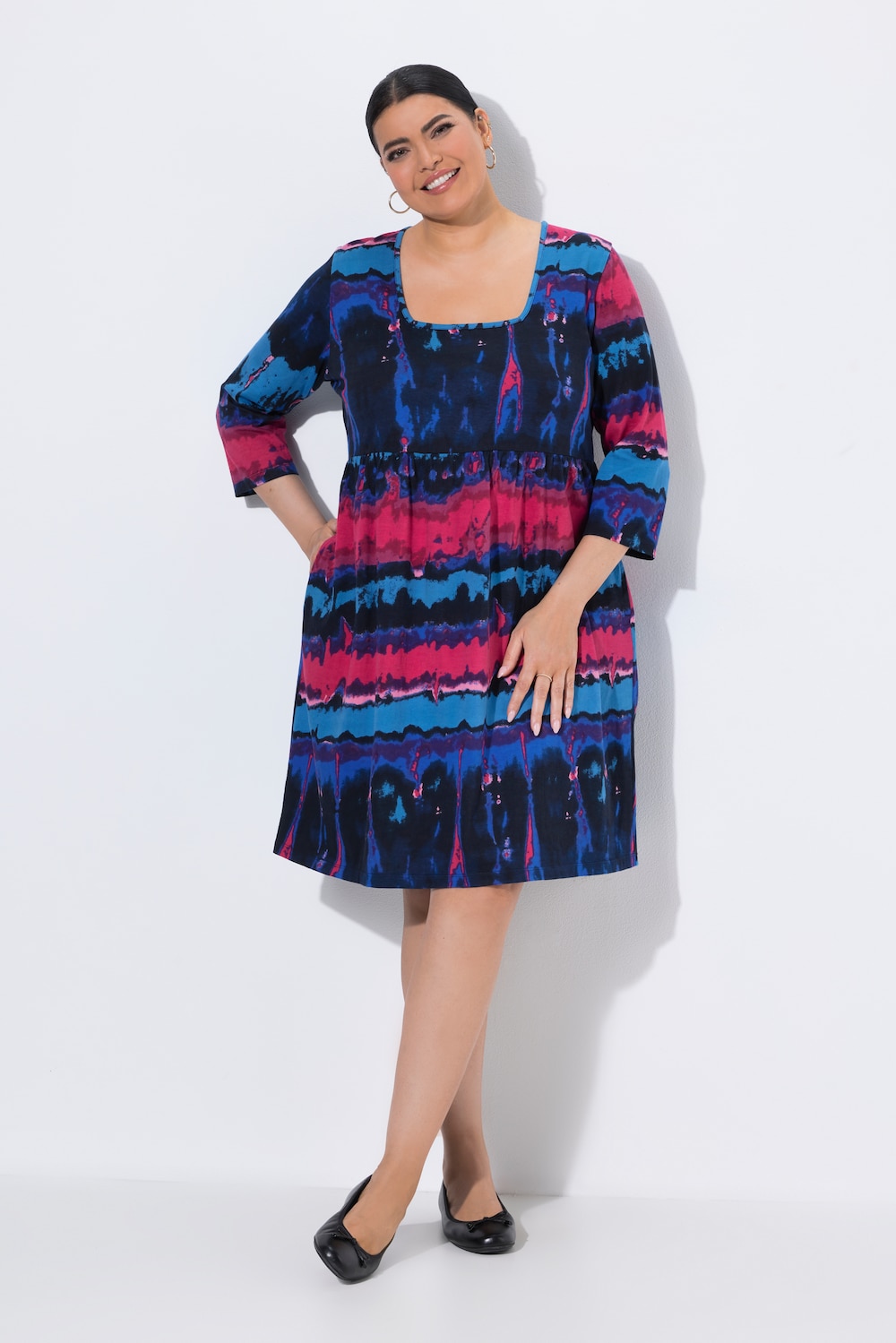 Jersey jurk, batikpatroon, A-lijn, carréhals, 3/4-mouwen