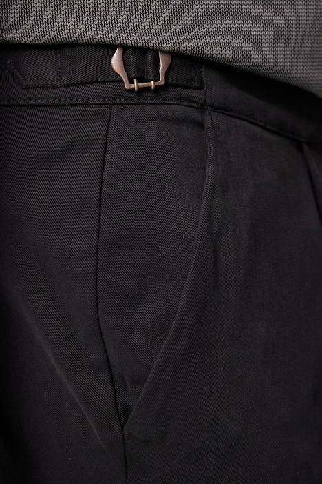 Kalhoty Chino FLEXNAMIC® se záhybem v pase, Bauchfit, zúžený volný střih, do vel. 72