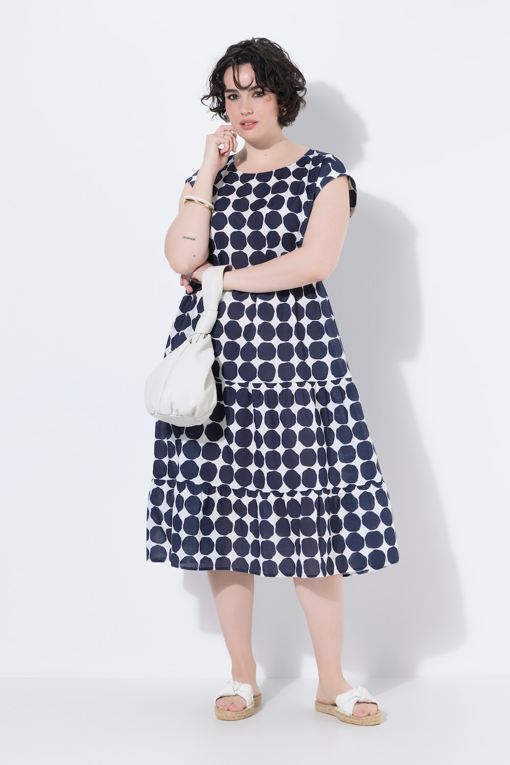 Midikleid, Punkte, A-Linie, Rundhals, Halbarm