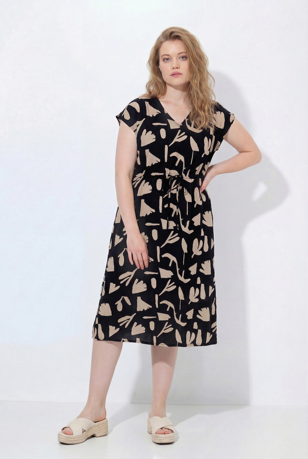 Maxikleid, Blüten, V-Ausschnitt, Halbarm, Biobaumwolle