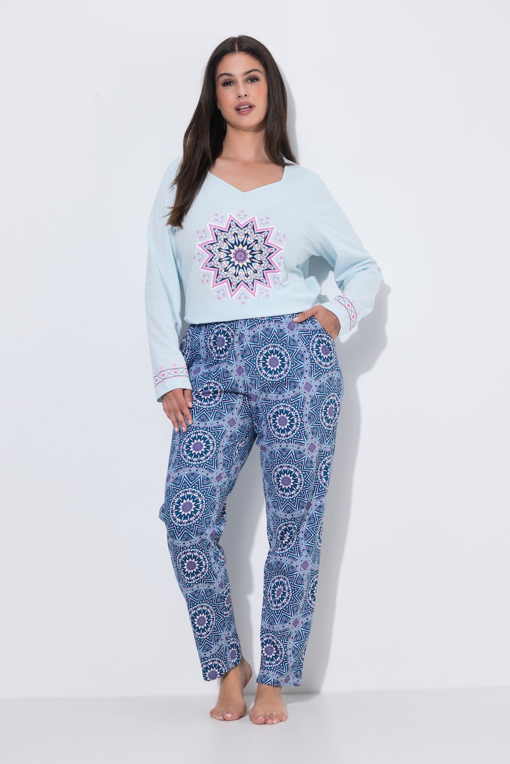 Pyjama, Schneeflocken-Mandala, Herzausschnitt, Langarm