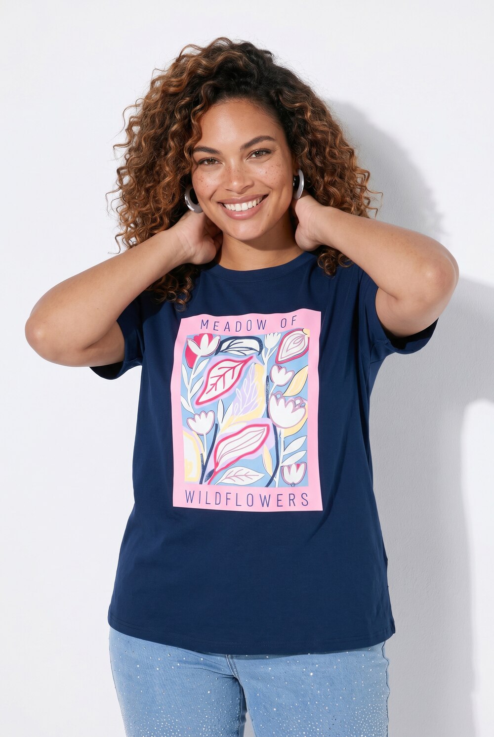 Stora storlekar T-shirt i boxig passform med blommotiv, Dam, blå, storlek: 52, Bomull, Angel of Style