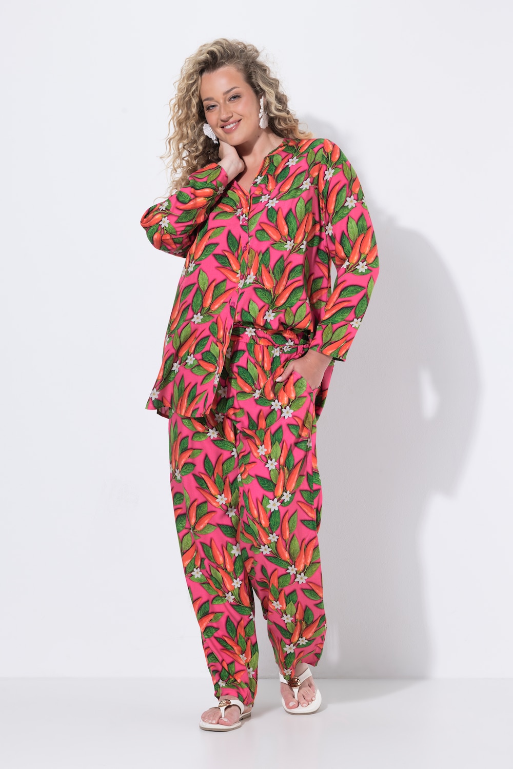 Hose, weites, gerades Bein, florales Chili-Muster