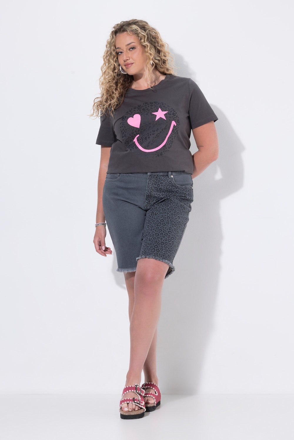 Jeans-Shorts, weites Bein, Leo-Patchoptik, 5-Pocket