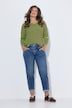 Mom jeans, naar voren verplaatste zijnaad