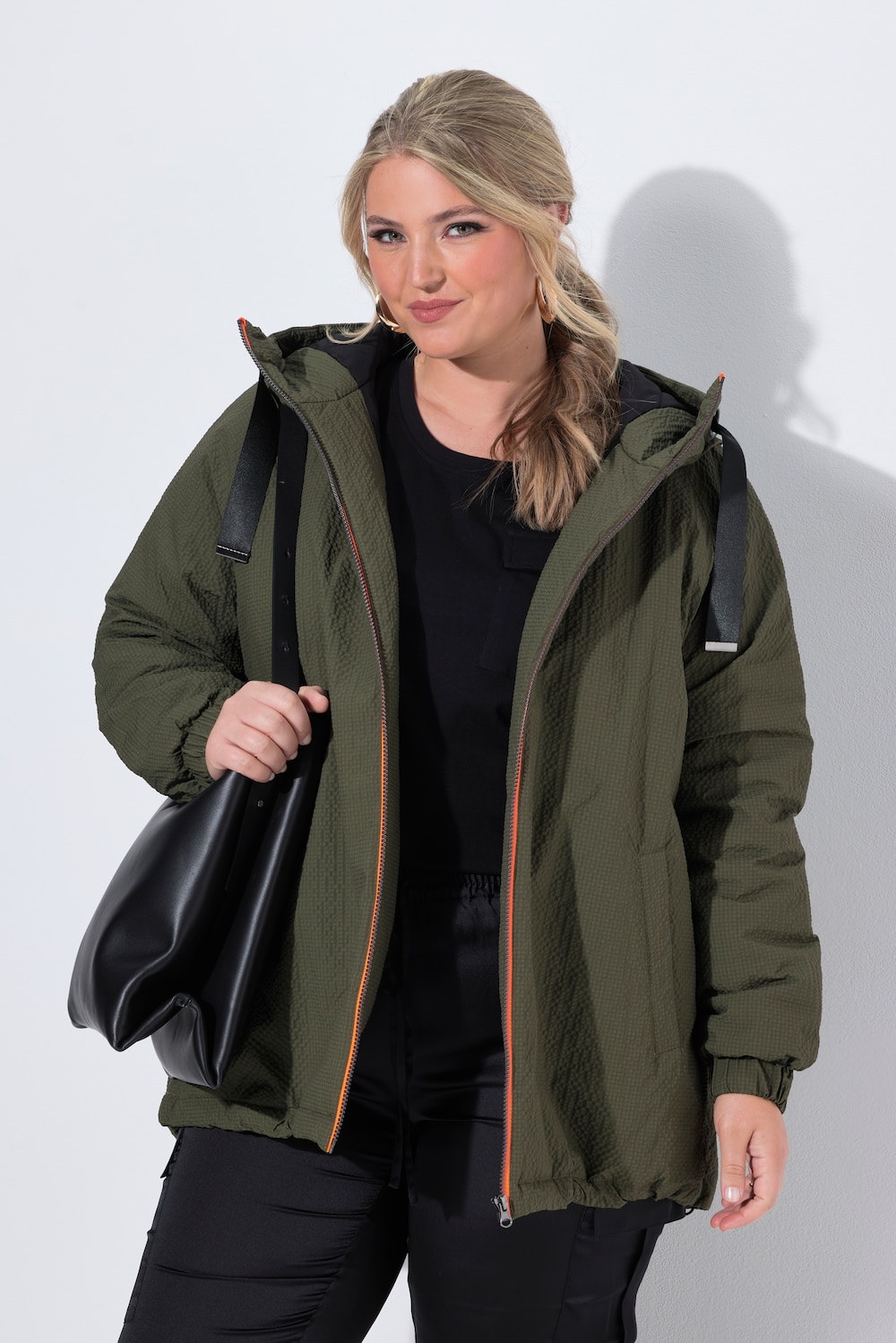 Kapuzenjacke, Zipper, Langarm, gerundeter Saum