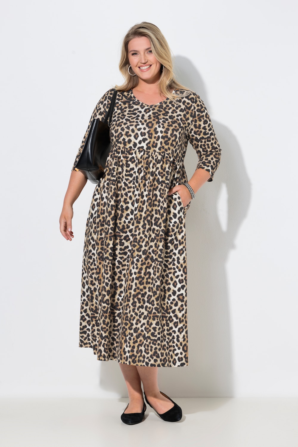 Maxikleid, Leomuster, V-Ausschnitt, 3/4-Arm, Taschen