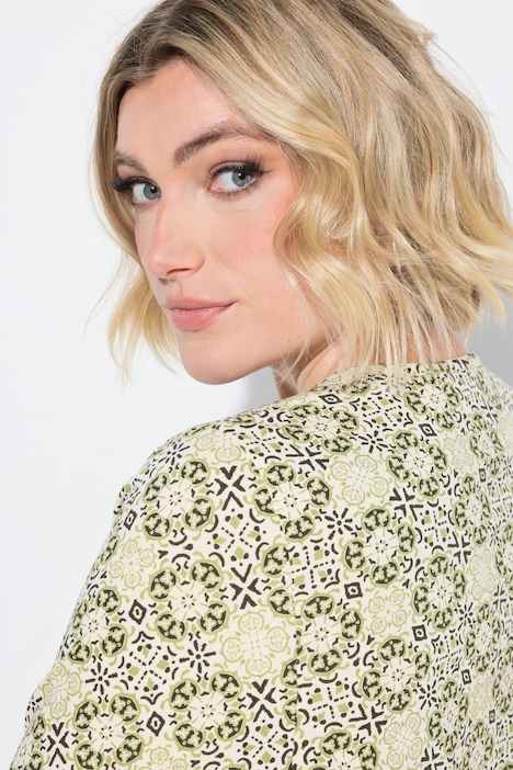 Floral Tile Print 3/4 Sleeve Tee