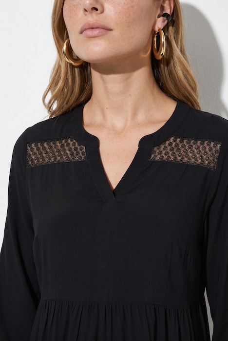Empire-Kleid, Lochstickerei-Einsätze, Volants
