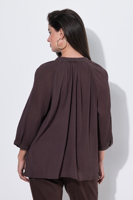 Blusa de crespón, amplia, cuello alzado, manga 3/4 de murciélago