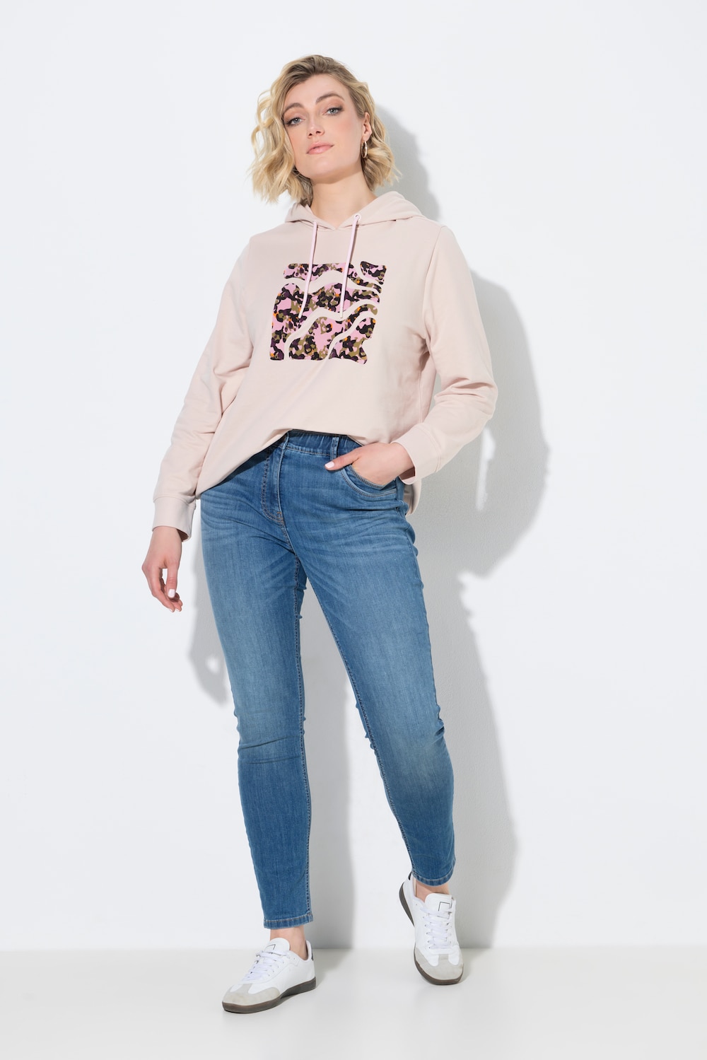 Jeans Sarah, Wascheffekte, schmales Bein, Komfortbund