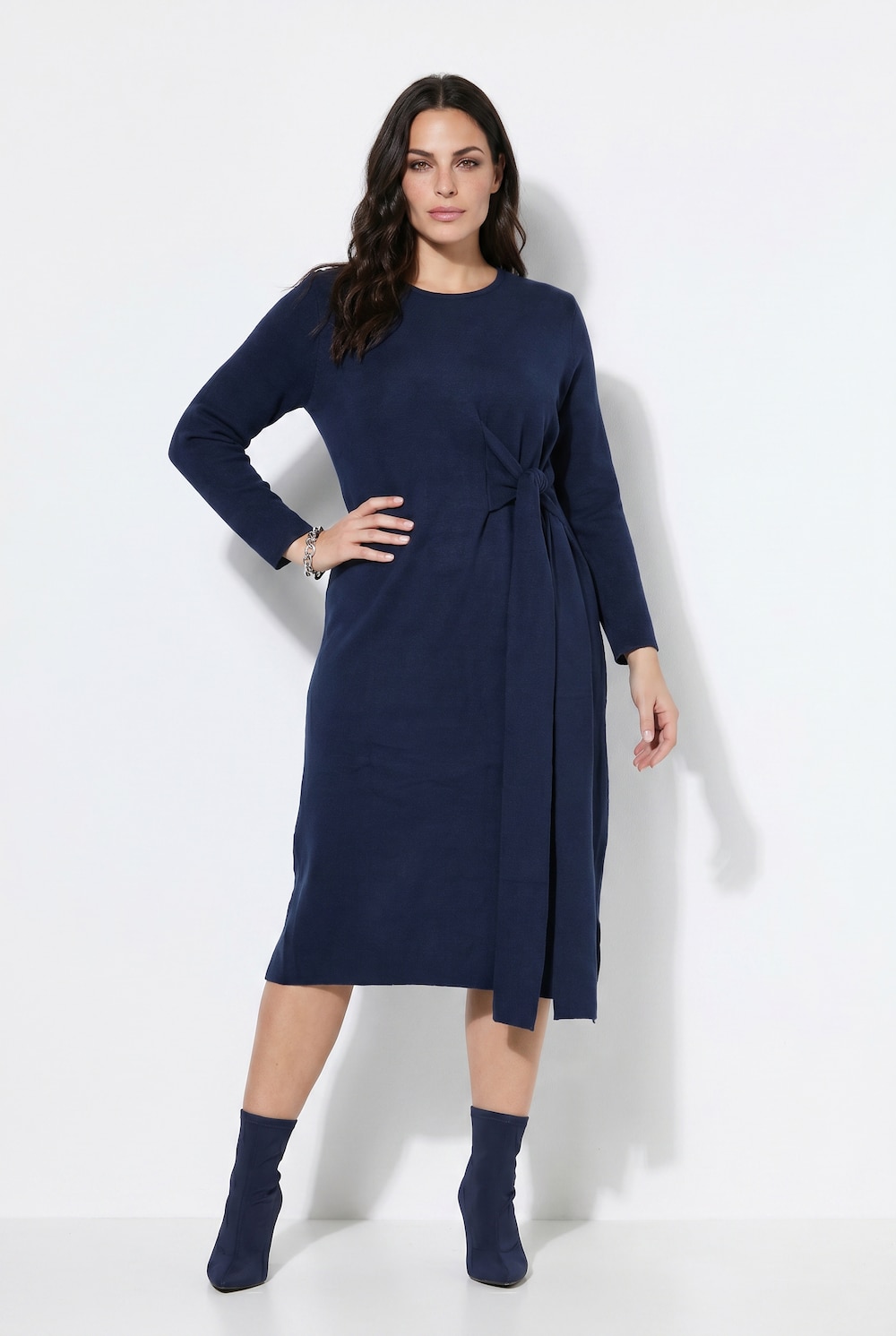 Maxi-Strickkleid, Zierschleife, Rundhals, Langarm