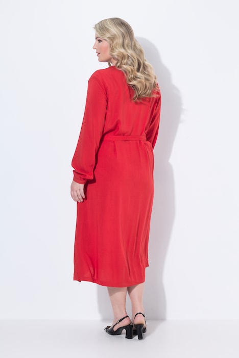 Robe midi avec ceinture à nouer, patte de boutonnage et manches longues, coupe évasée