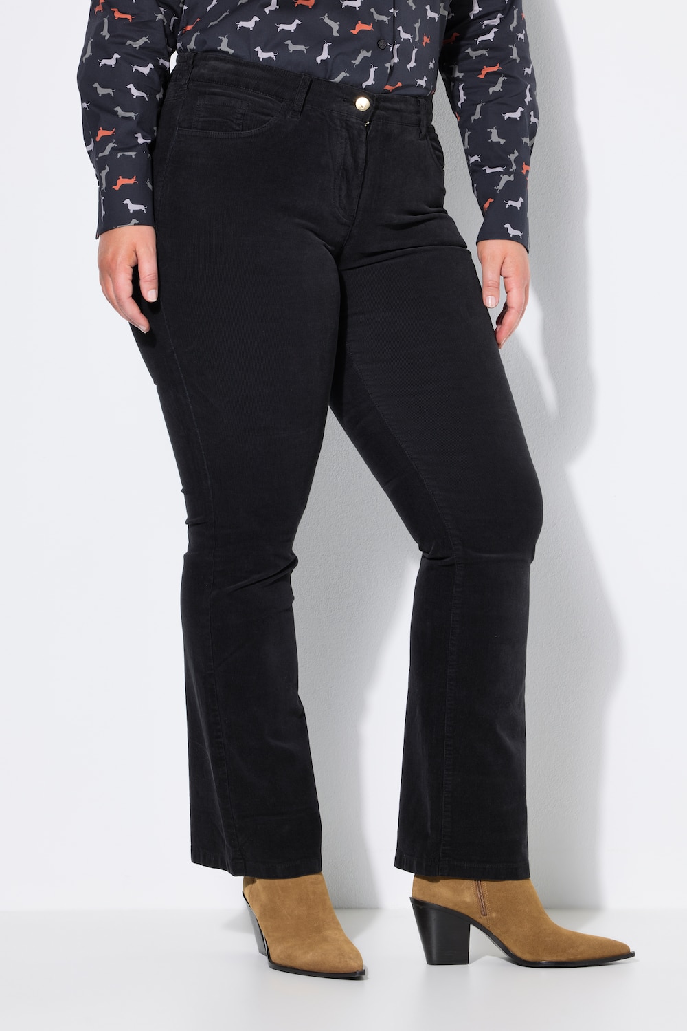 Cordhose Sarah, Bootcut, schmales Bein, Komfortbund