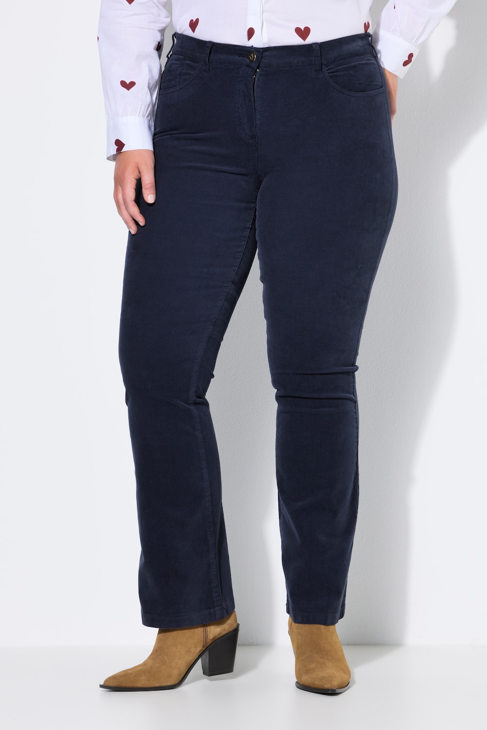 Cordhose Sarah, Bootcut, schmales Bein, Komfortbund