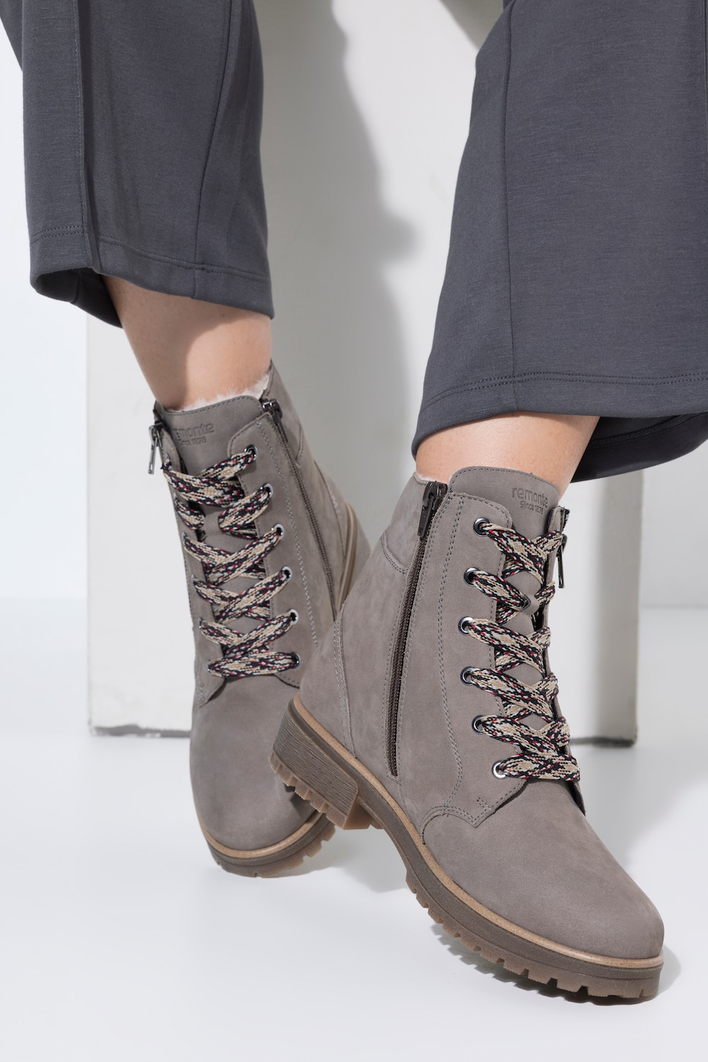 Remonte Leder-Funktionsstiefelette, Lammwollfutter, Weite H