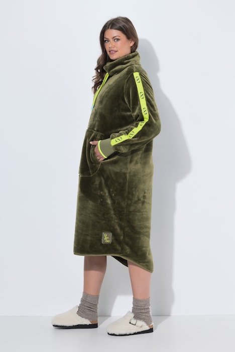 Teddy-Kleid, Stehkragen, Langarm