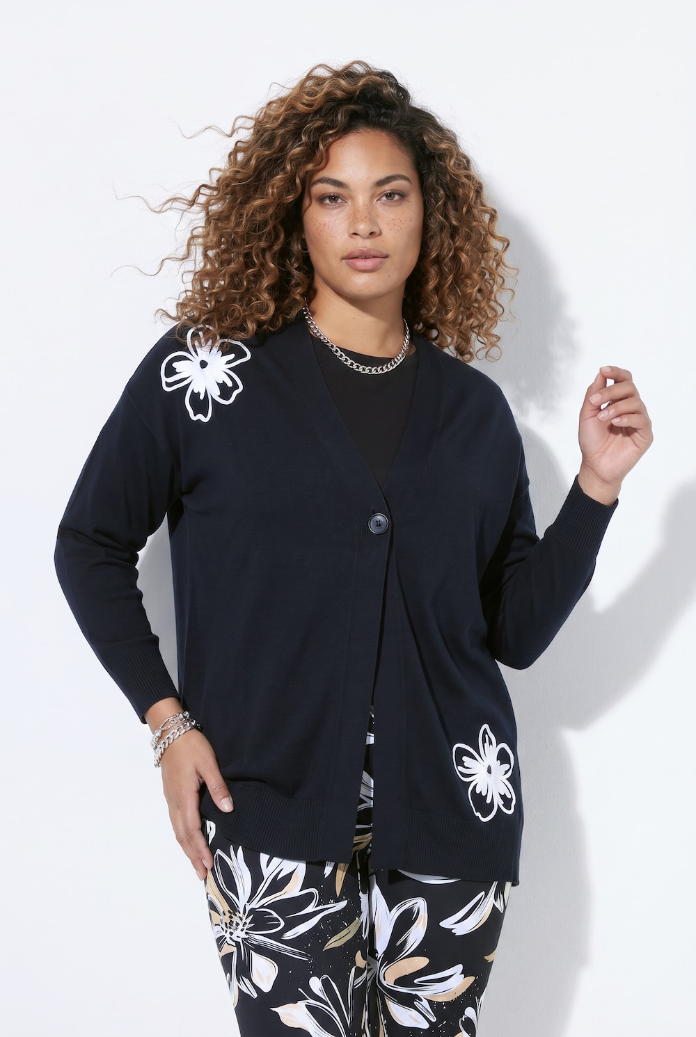 Strickjacke, Loose Fit, Blüten-Stickereien