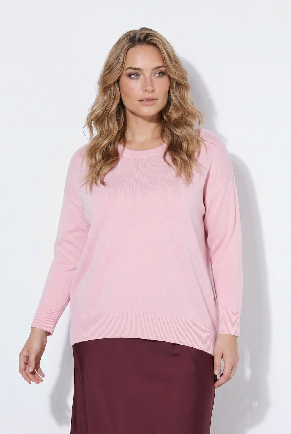 Pullover, Loose Fit, Rundhals, Saum hinten länger.