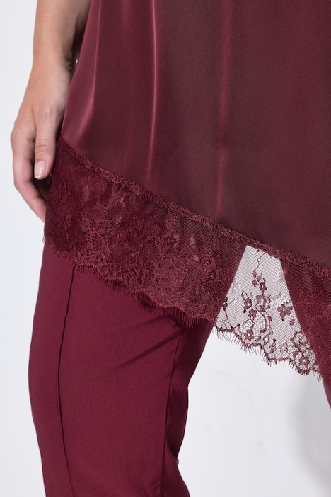 Satin-Rock, A-Linie, Spitzenkante am asymmetrischen Saum