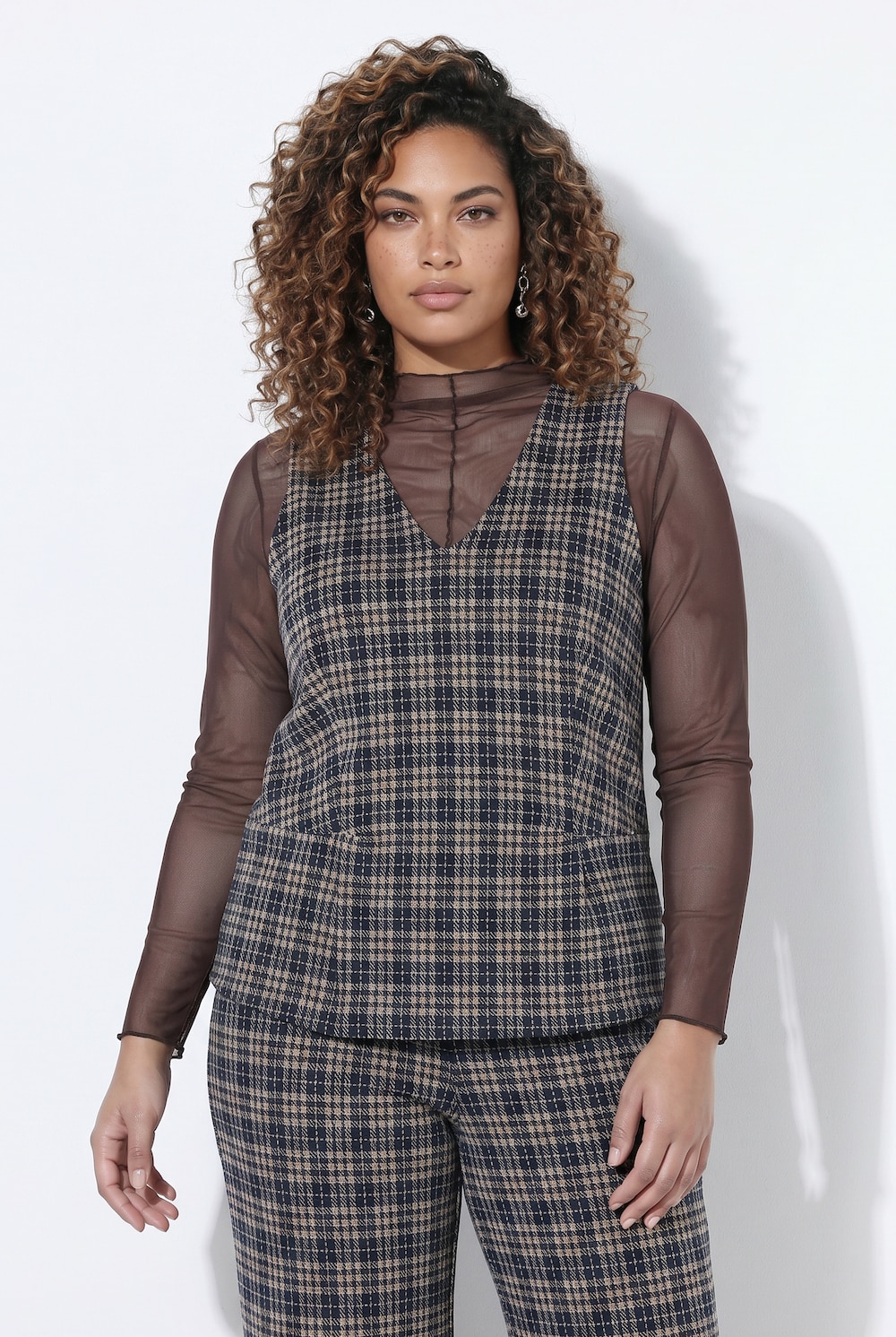 Top, Slim Fit, Karo, V-Ausschnitt, Ziernaht in der Taille.