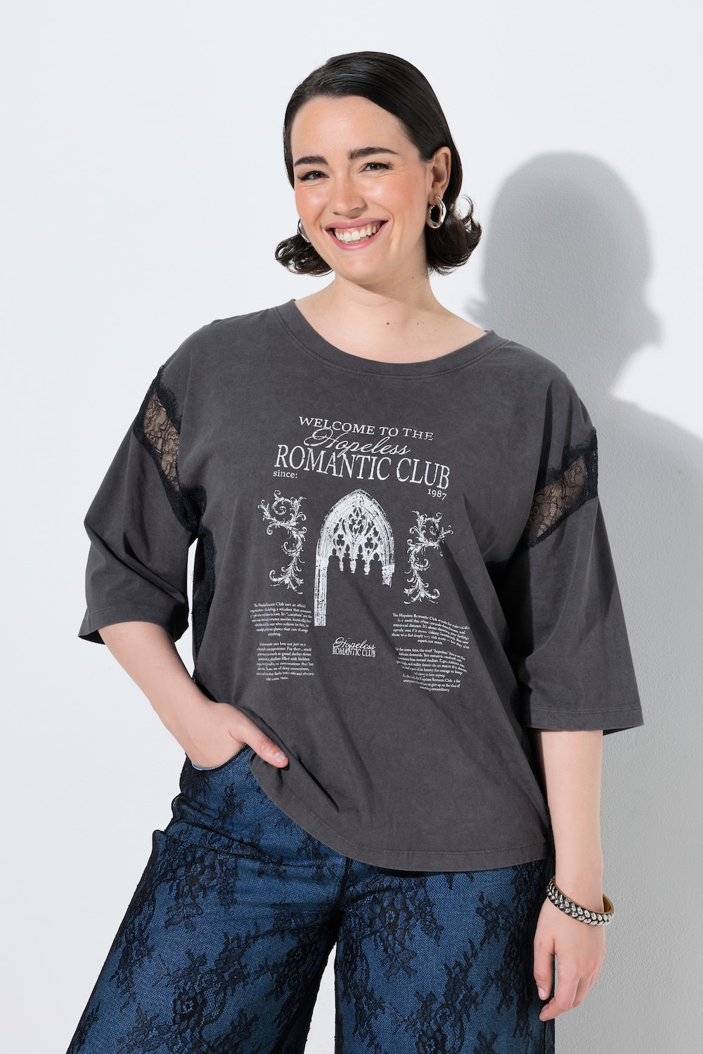 T-shirt, kanten inzetstukken, ronde hals, korte mouwen