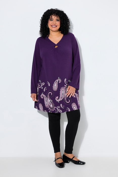 T-shirt long motif cachemire, décolleté en V et manches longues, coupe évasée