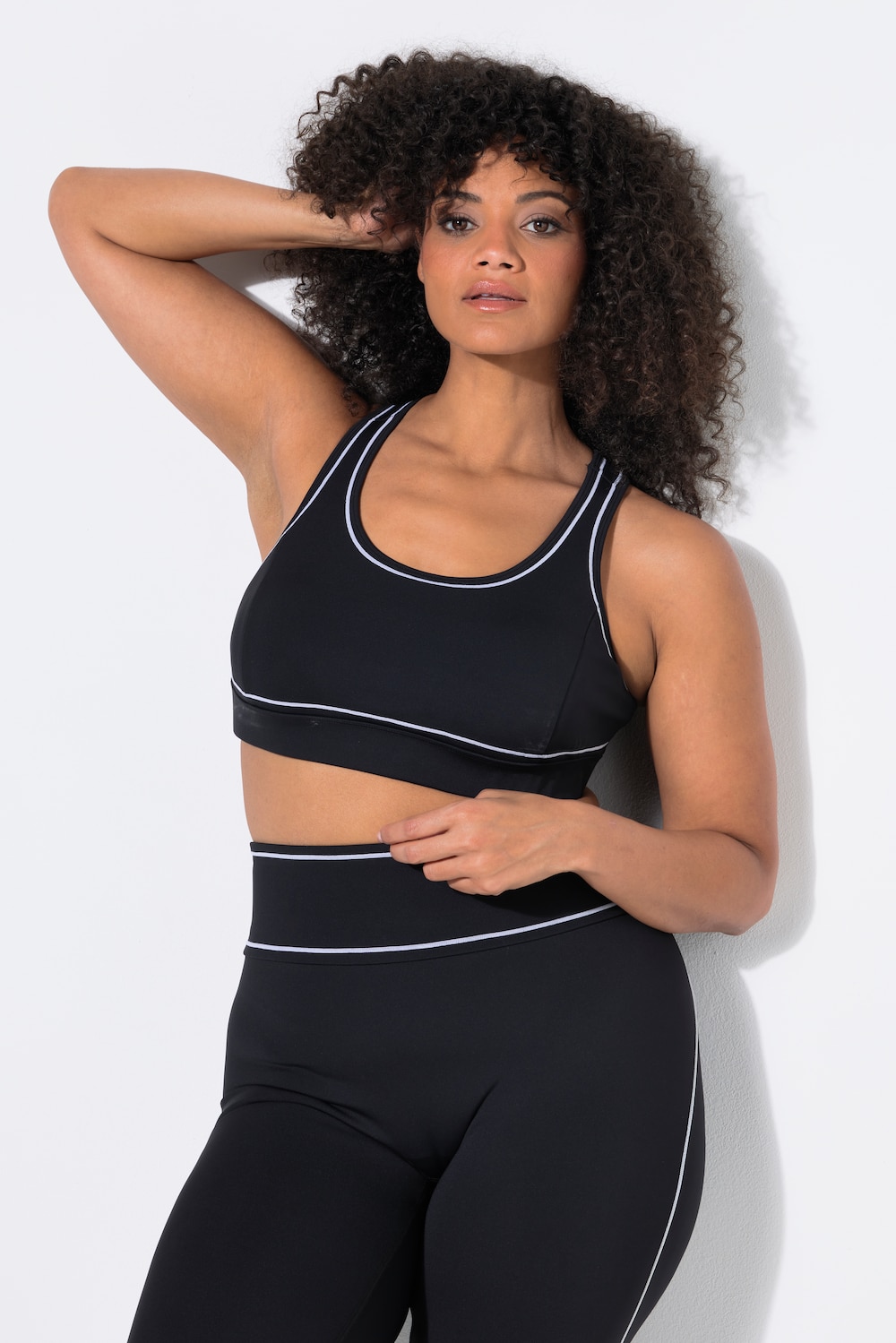 Sportsbustier, dekorative kantbånd, soft cups, racerback