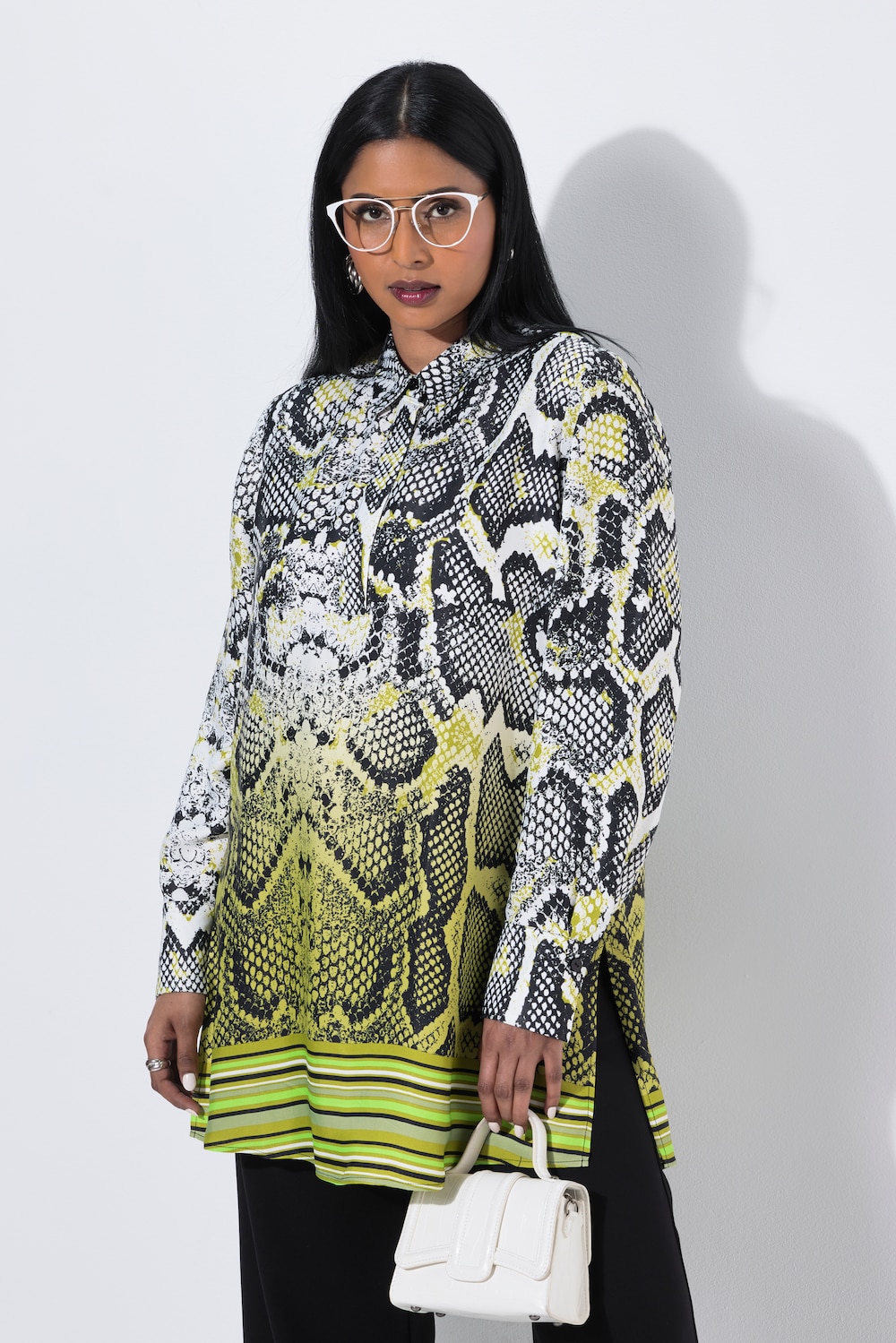Satinbluse, Schlangen-Design, Hemdkragen, Langarm