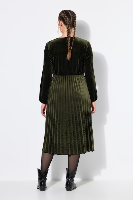 Robe plissée en velours, effet cache-cœur, manches longues