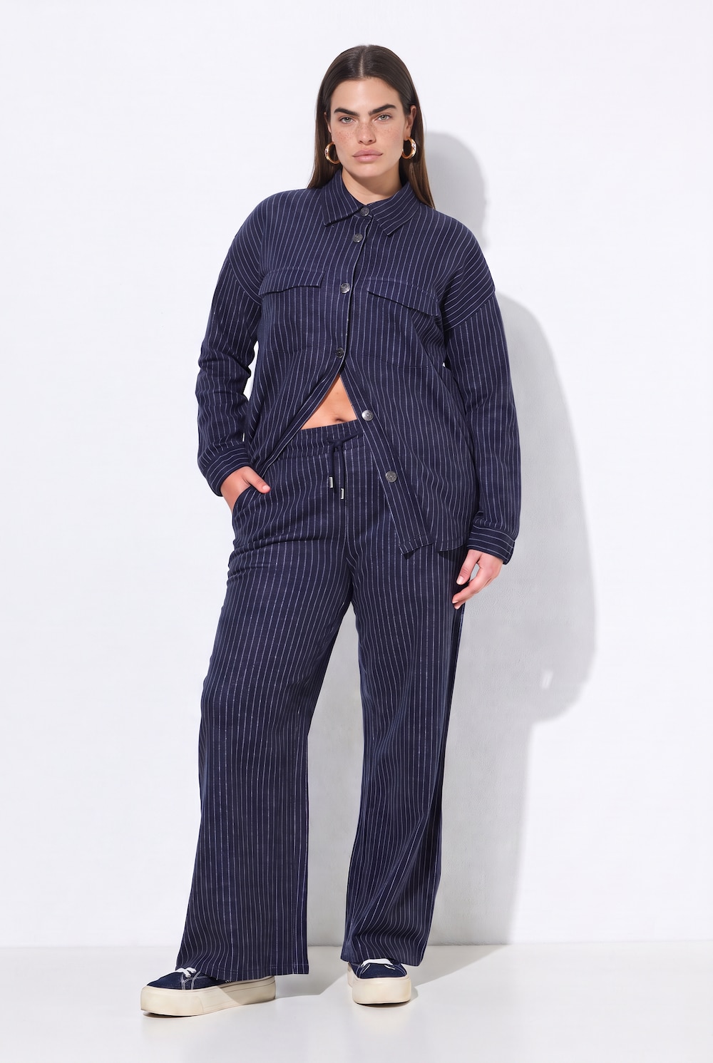 Jerseybukser, brede ben, nålestribet, denimlook