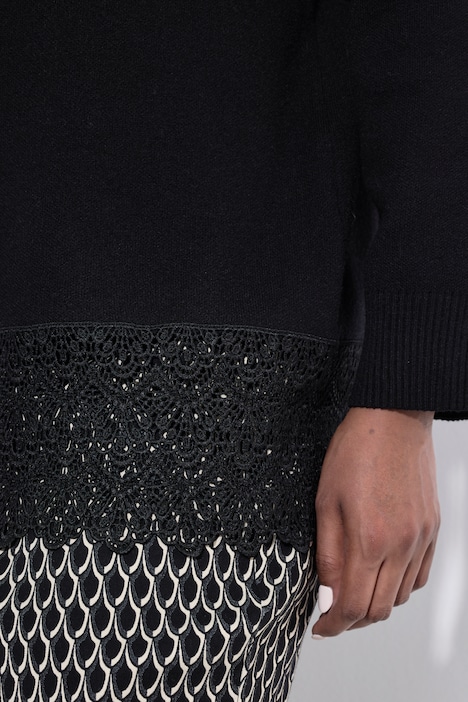 Pull avec large bordure en dentelle, col roulé en maille côtelée et manches longues