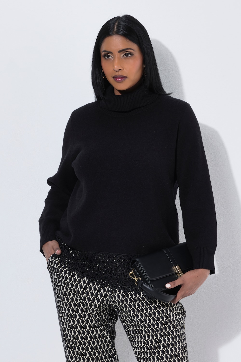 Genser, blondekant, ribbestrikket turtleneck, lange ermer
