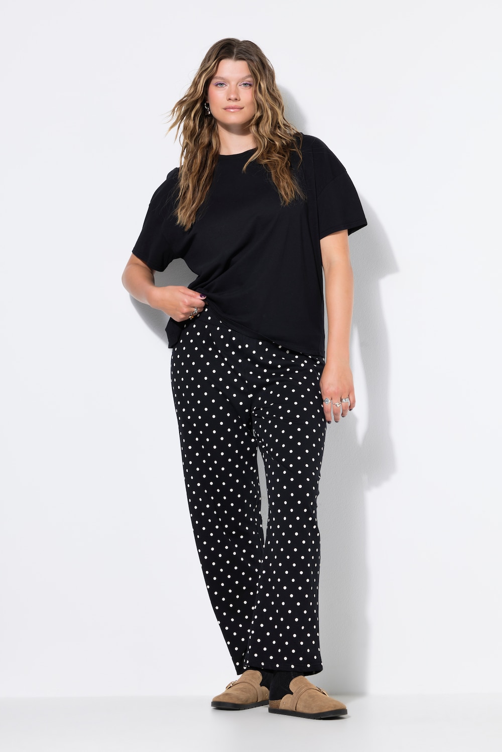 Schlafanzug, Zweiteiler, uni Shirt, Hose mit Dots