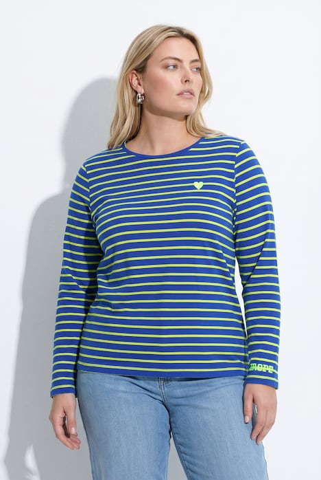 T-shirt rayé, cœur sur le buste, décolleté rond et manches 3/4, coupe Classic Fit