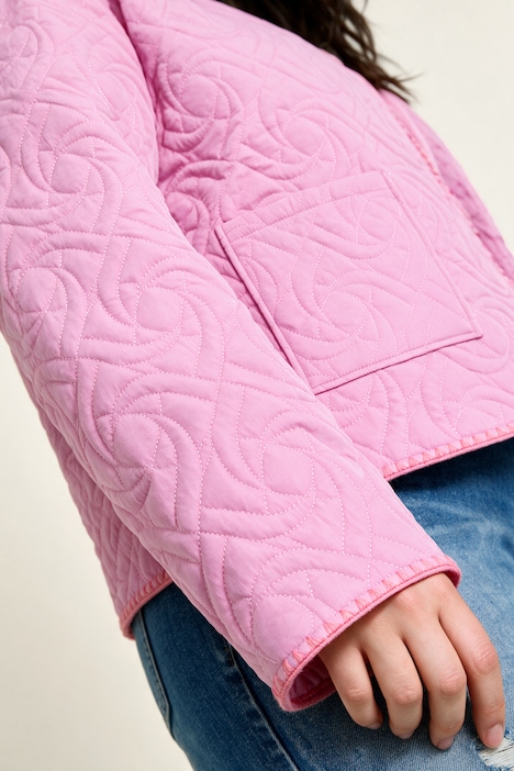 Steppjacke, bequeme Passform, Wellenstepp, Stick-Kanten