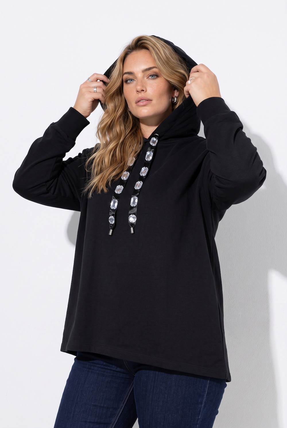 Hettegenser, oversized, hette med bånd med glitrende steiner