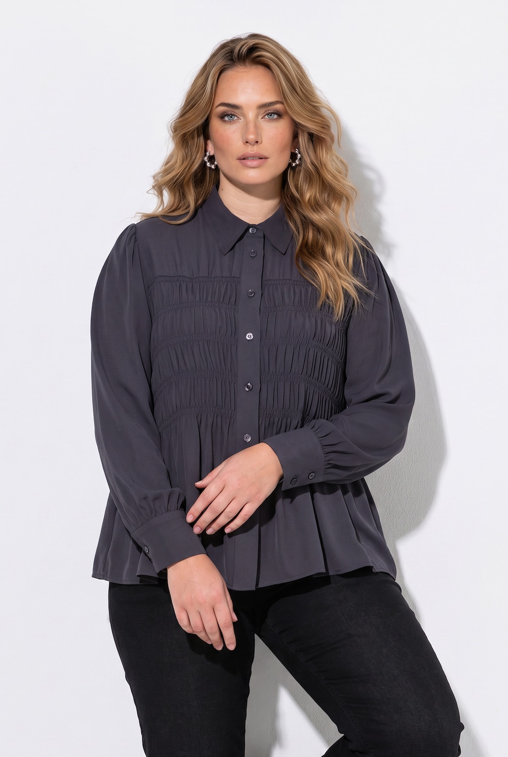 Bluse, A-form, elastisk, smock-syet bryst
