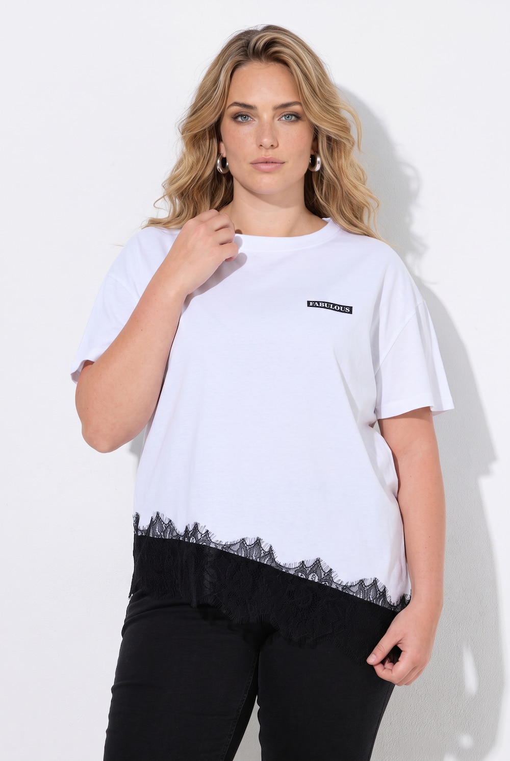 T-shirt, boxy pasform, asymmetrisk blondekant