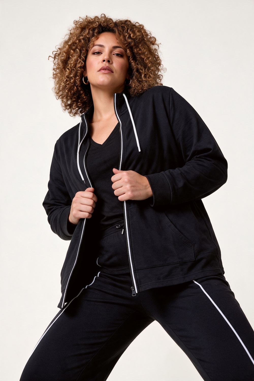 Sweatjacke, bequemer Fit, Piping, Stehkragen, Kängurutasche