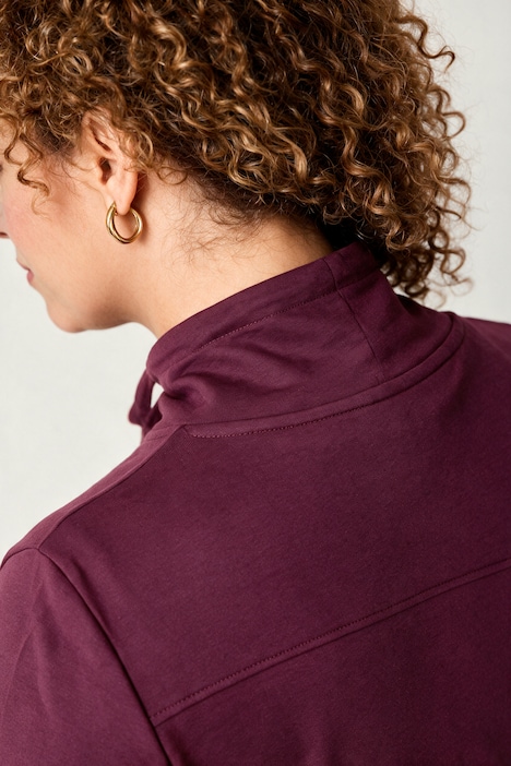 Veste en molleton avec passepoil, coupe confortable, col montant et poche kangourou