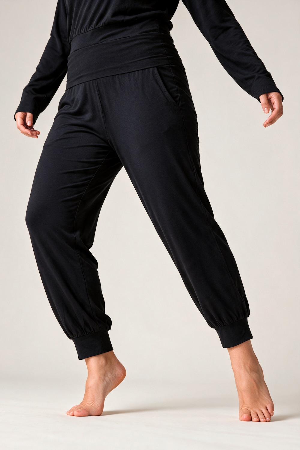 Yogahose, weite Passform, elastischer Saum, Modalmix-Jersey
